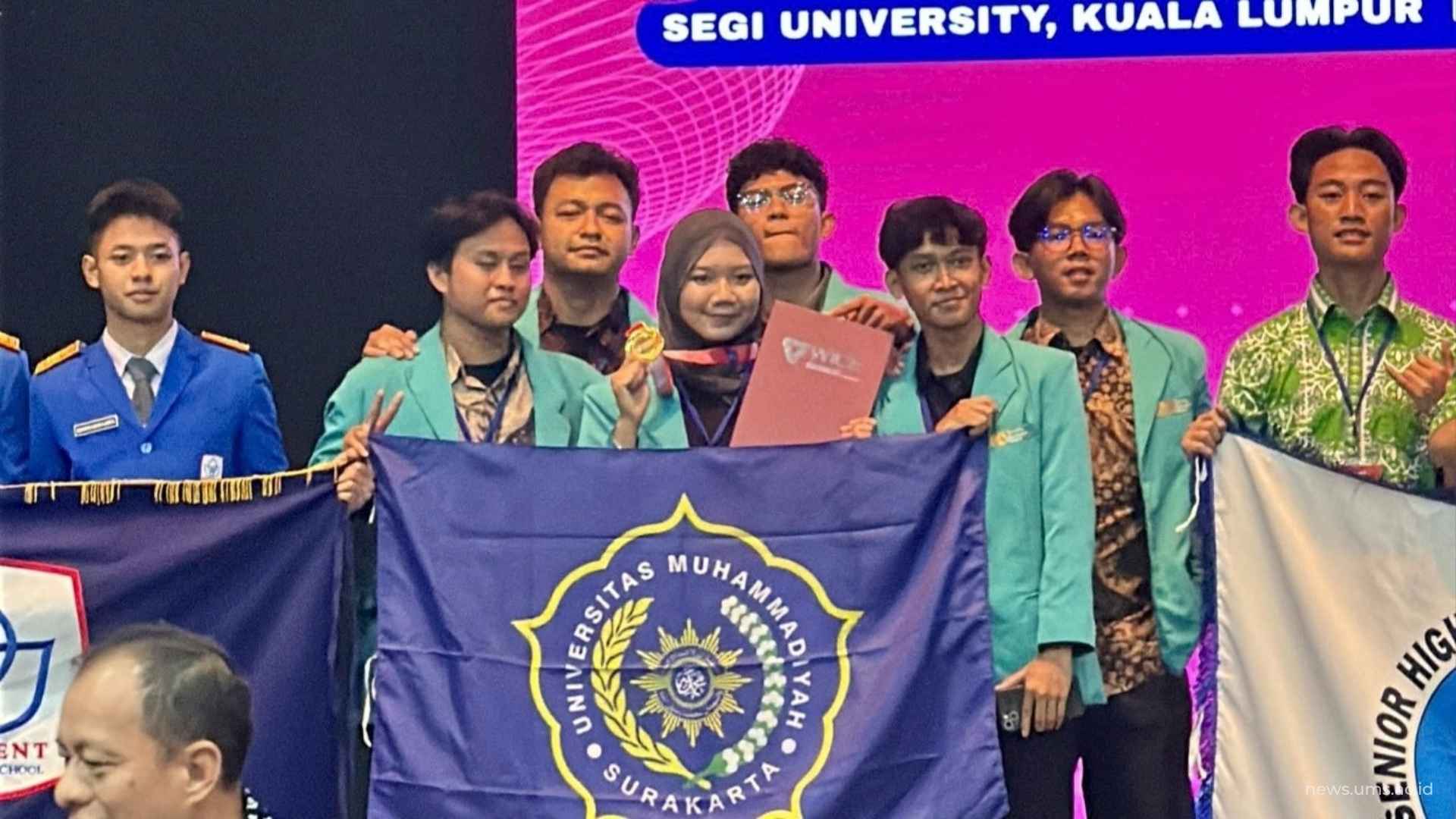 Gebrakan “RoboMind”, Mahasiswa UMS Raih Gold Medal di WICE 2026