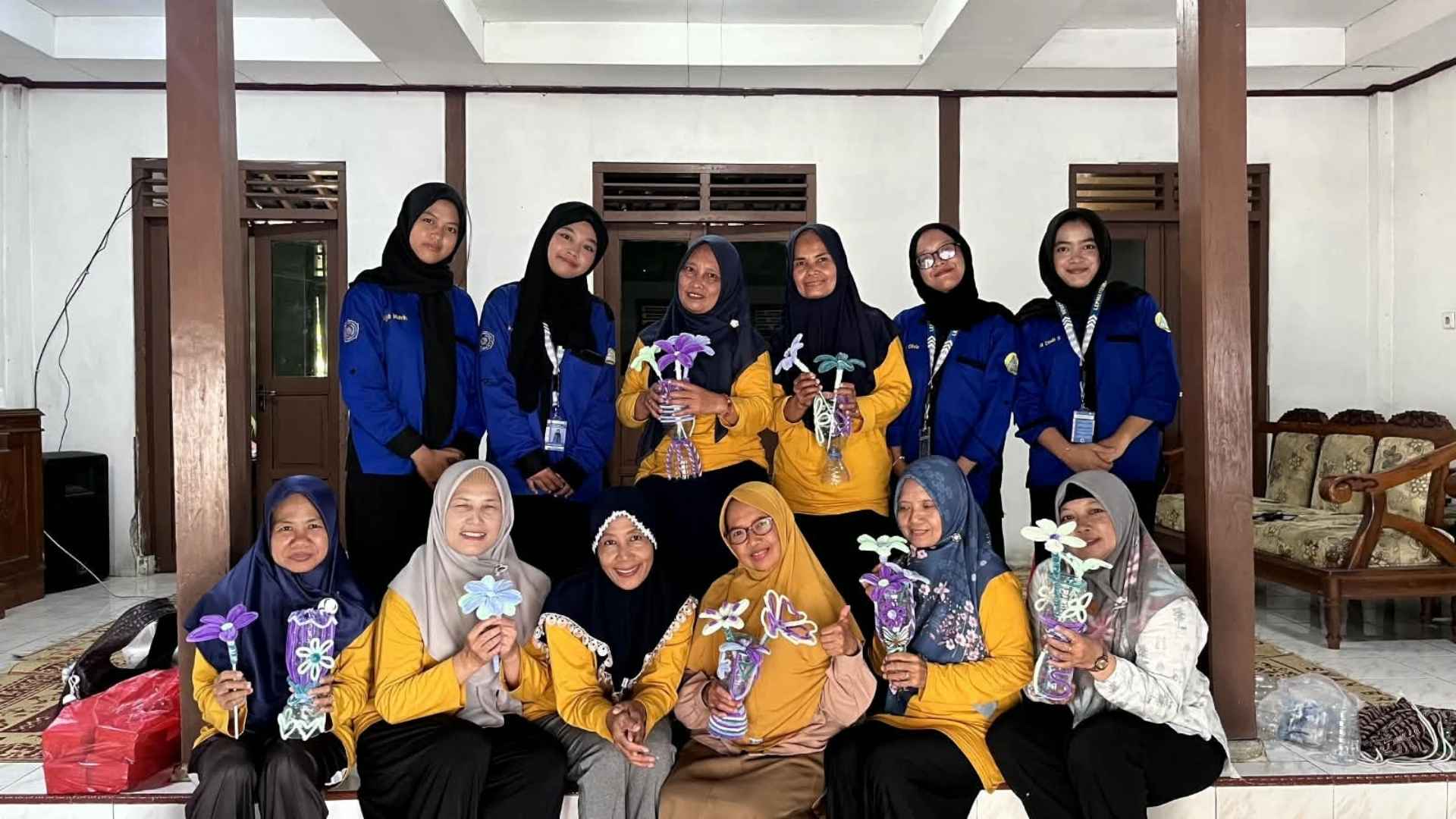 Berdayakan Masyarakat Laweyan, Tim PPO LEPMA FEB UMS Dorong Pengelolaan Lingkungan Berbasis Smart Village
